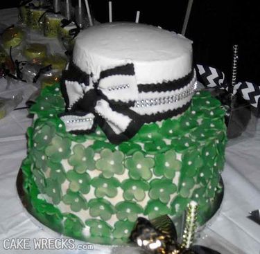 торты какими заказывали и какими получили, ужасные свадебные торты