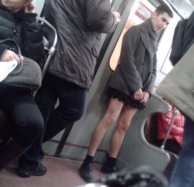 мода петербургского метро, мода метро, модники в транспорте, странные пассажиры метро 