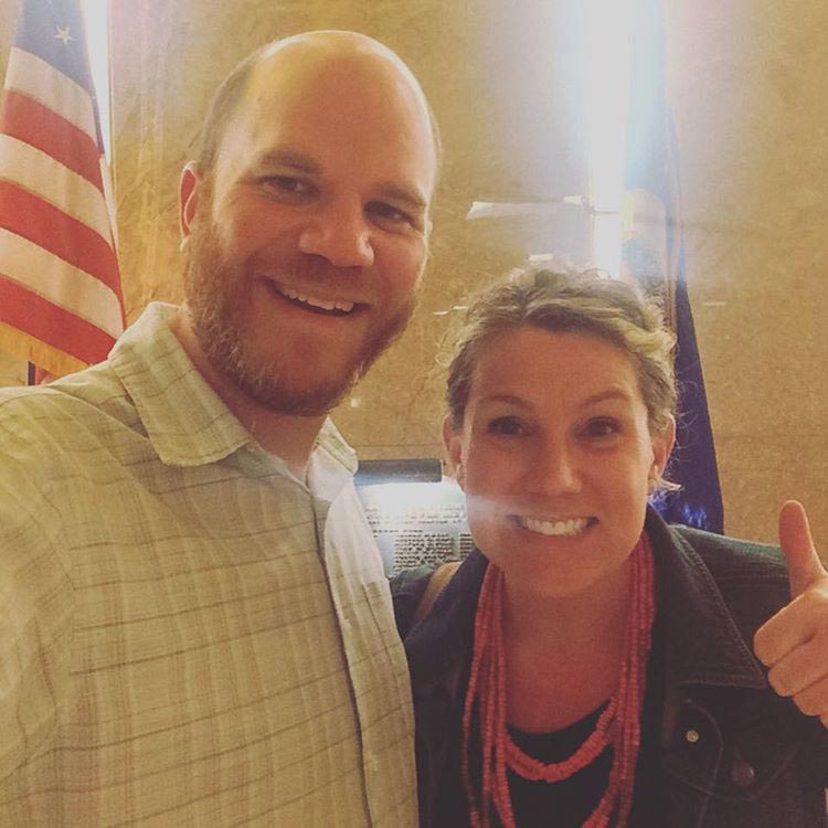 #divorceselfie, селфи после развода, фото сразу после развода, улыбаются после развода, счастливые фото после развода