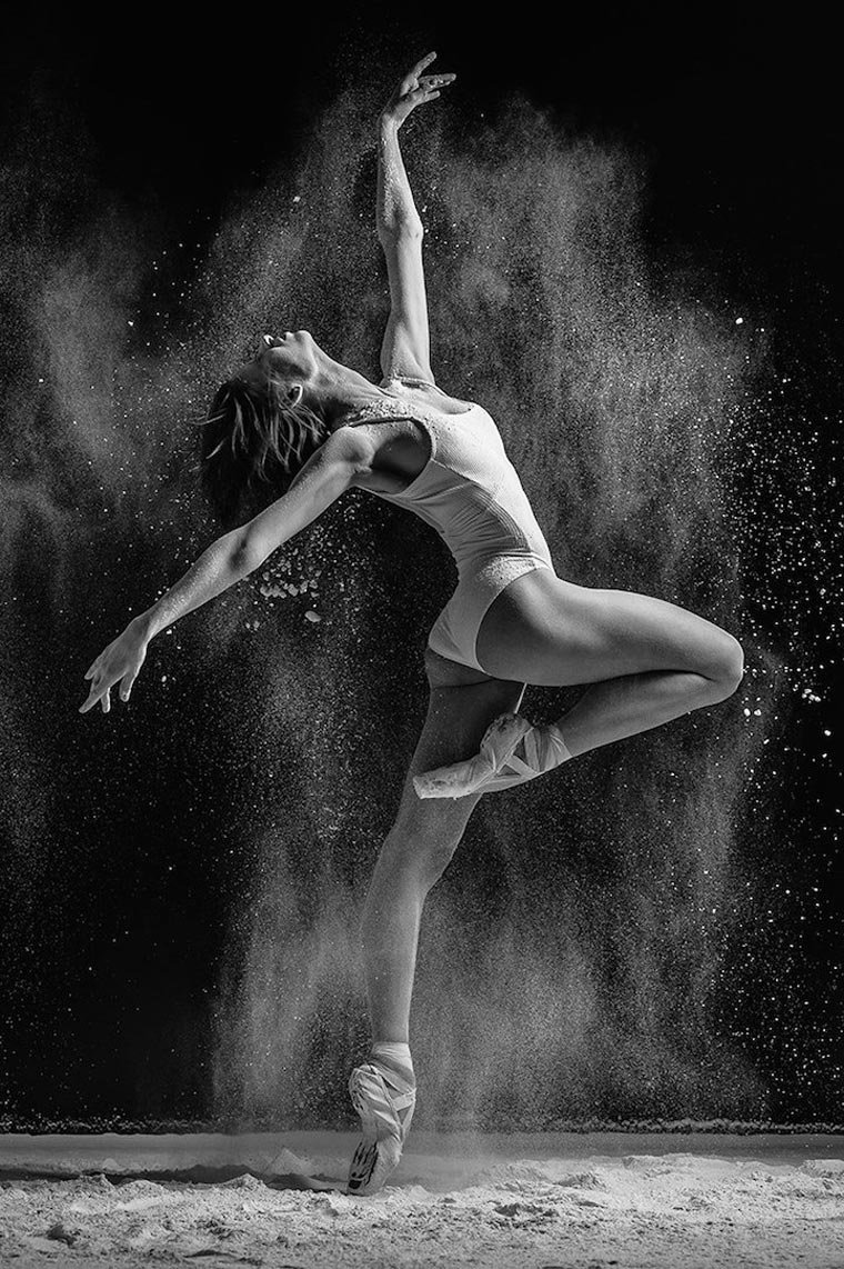 Сборка откровенных снимков красивых балерин