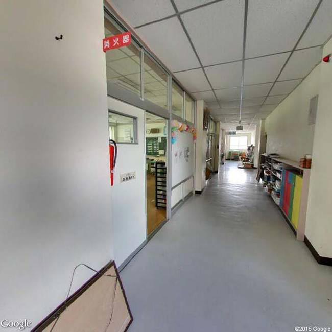 заброшенная школа в Намиэ, заброшенная японская школа, внутри школы Намиэ, внутри школы после Фукусимы