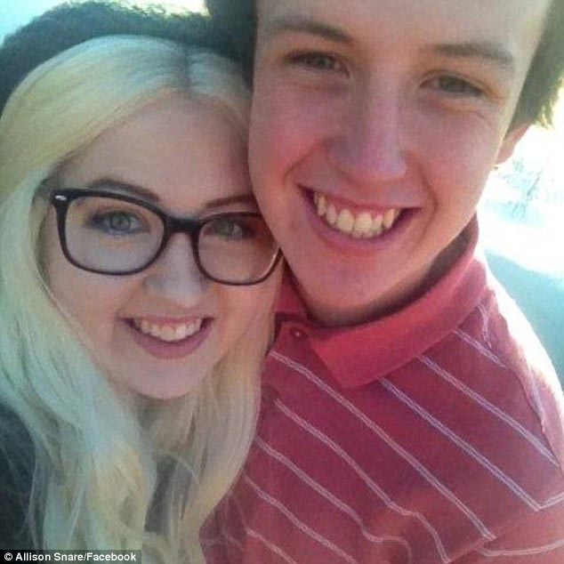 фотосессия после двойной мастэктомии и потери волос, фотосессия после двойной мастэктомии и химиотерапии, Эллисон Снэр, Allison Snare, девушка после двойной мас