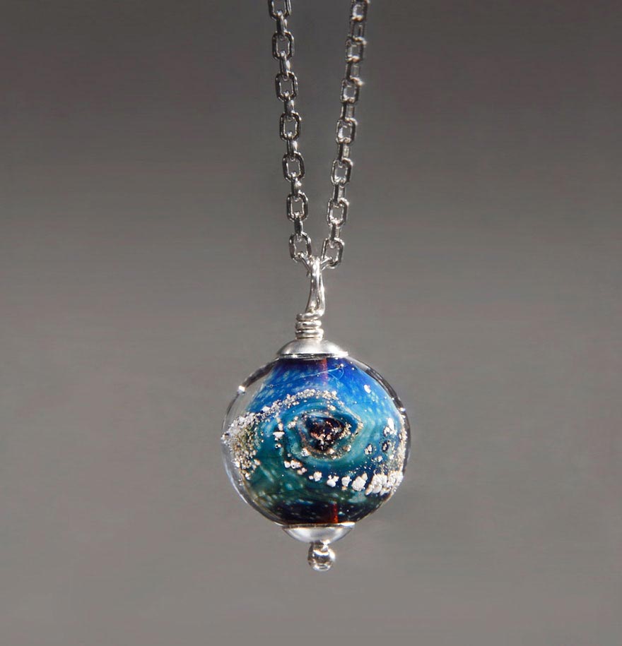  мемориальные бусы из пепла умерших,  Мэри Ку, Merry Coor