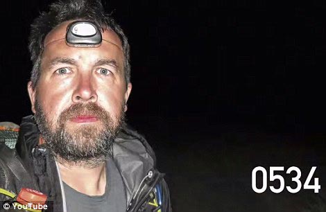 Энди Дэвидхэйзи, Andy Davidhazy, как менялось лицо путешественника, лицо путешественника во время путешествия, делал селфи через каждую милю