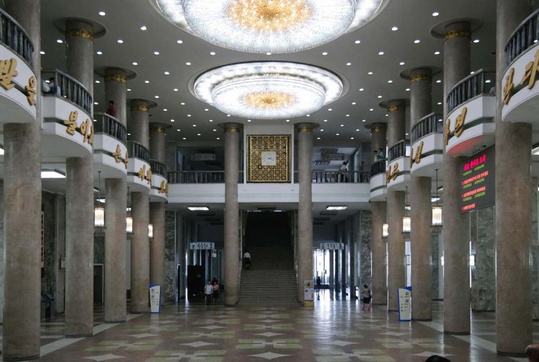 North Korean Interiors, Северокорейские интерьеры, Оливер Уэйнрайт, Oliver Wainwright