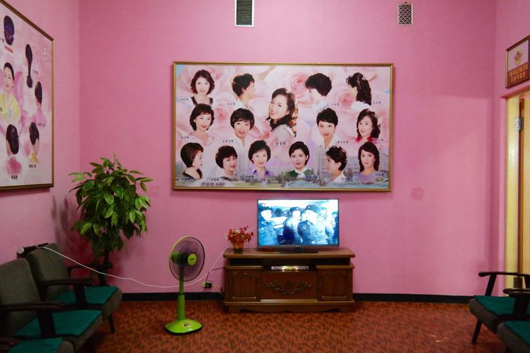 North Korean Interiors, Северокорейские интерьеры, Оливер Уэйнрайт, Oliver Wainwright