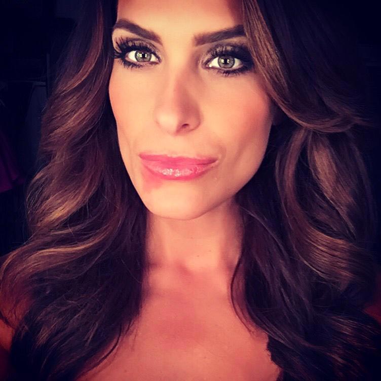 Smear For Smear, Смажь для мазка, #SmearForSmear, кампания против рака шейки матки, женщины о смазанной губной помадой, смазанная губная помада против рака 