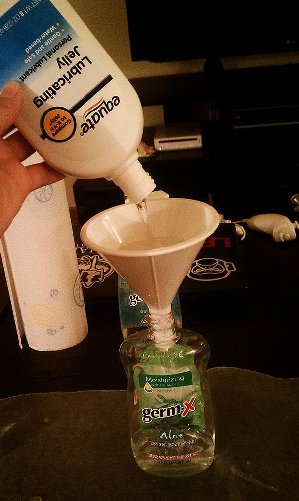 офисные приколы, офисные розыгрыши, розыгрыши в офисе, превращение офиса в 