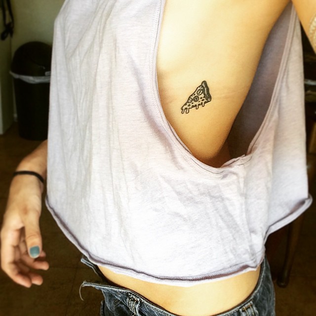 чёрно-белые тату, татуировки с едой