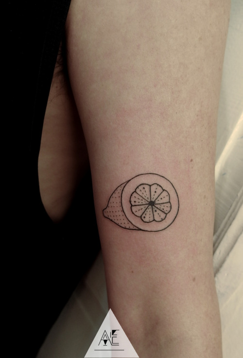 чёрно-белые тату, татуировки с едой