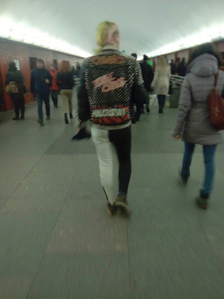 мода петербургского метро, мода метро, модники в транспорте, странные пассажиры метро 