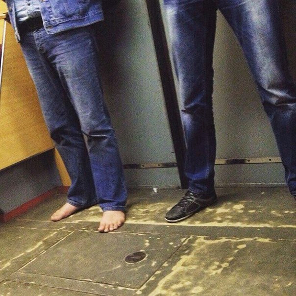 мода петербургского метро, мода метро, модники в транспорте, странные пассажиры метро 