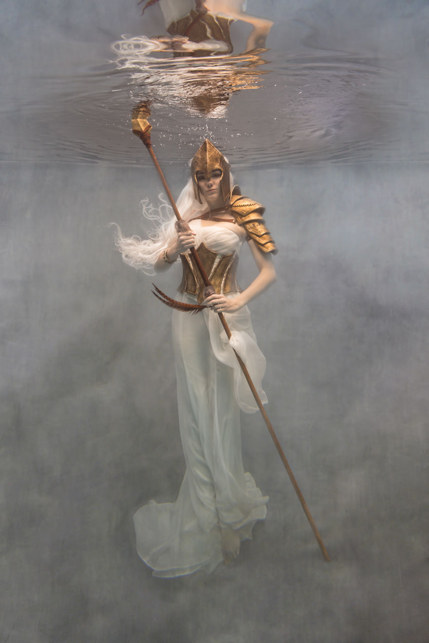 Фантастические подводные снимки, которые помогли фотографу справиться с депрессией Фантастические подводные снимки, драматичные эффектные подводные портреты,