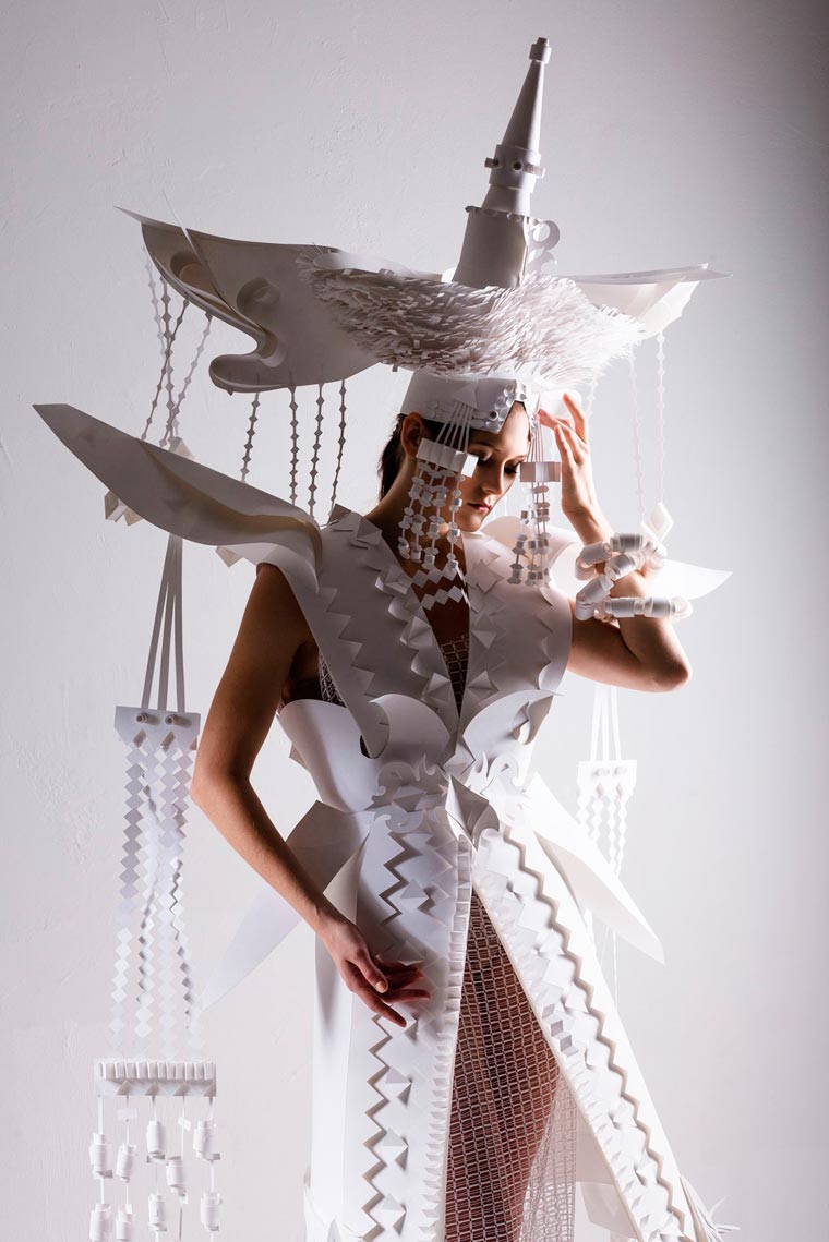 Fashion Paper, бумажные парики и платья, Ася Козина