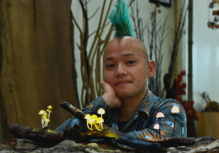 Завораживающие лампы в виде коряг со светящимися грибами грибные лампы, лампы в виде грибов, Mushroom Lamps, Юкио Такано, Yukio Takano