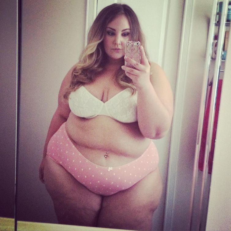 Кортни Мина, Courtney Mina, блоггер размера плюс, толстая женщина