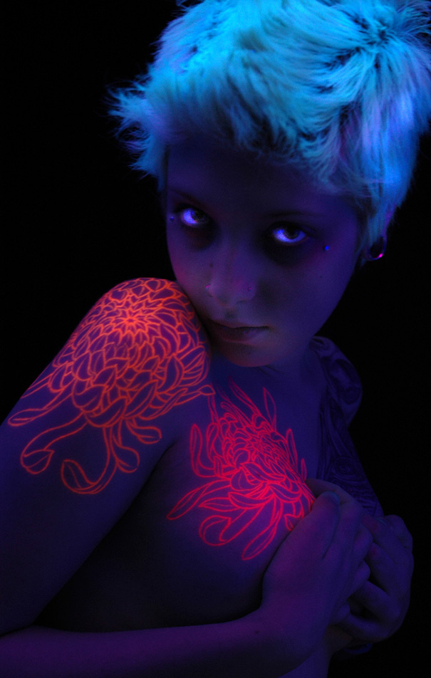 tattoo fluorescent