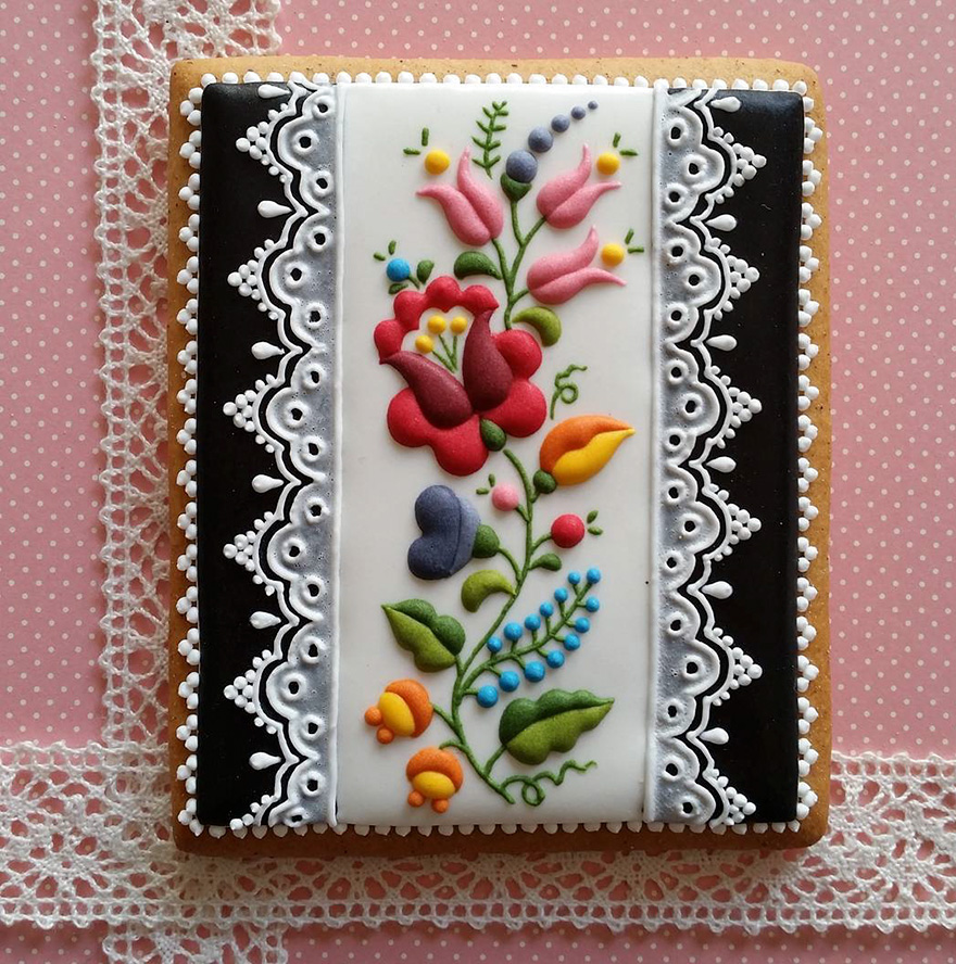 Кондитер превращает печенье в вышивки, Mézesmanna, Юдит Цинкни Пур, Judit Czinkné Poór