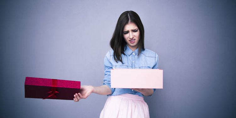 10 подарков, которые не стоит дарить женщине на 8 марта плохие подарки на 8 марта, что не стоит дарить на 8 марта