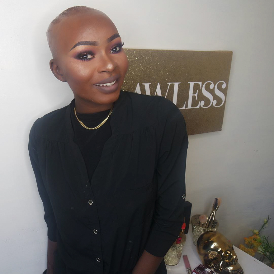 Девушка с ожогами стала визажистом, Шалом Нчом, Shalom Nchom