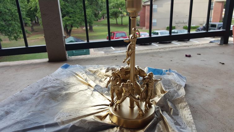 Как сделать эпичную лампу при помощи детских фигурок лампа из детских фигурок, как сделать лампу из фигурок