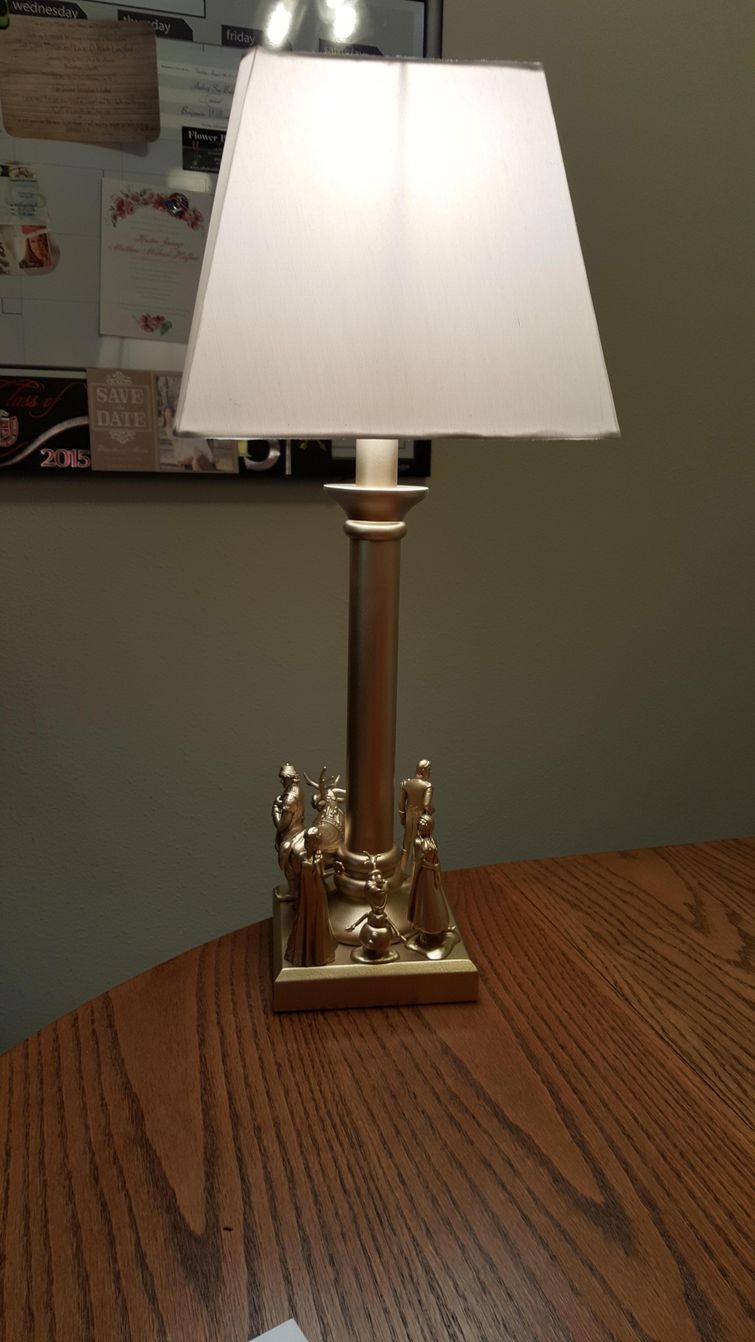 Как сделать эпичную лампу при помощи детских фигурок лампа из детских фигурок, как сделать лампу из фигурок