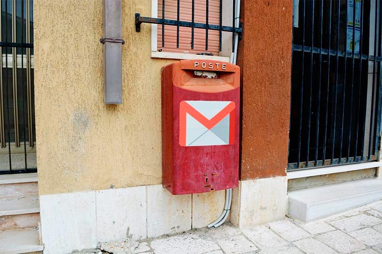 WEB 0.0, Biancoshock, Интернет в реальной жизни, социальные сети в жизни маленькой деревушки