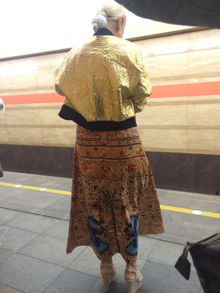 мода петербургского метро, мода метро, модники в транспорте, странные пассажиры метро 