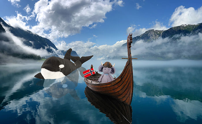 мальчик потерял слонёнка, фотошоперы помогли мальчику потерявшему слонёнка