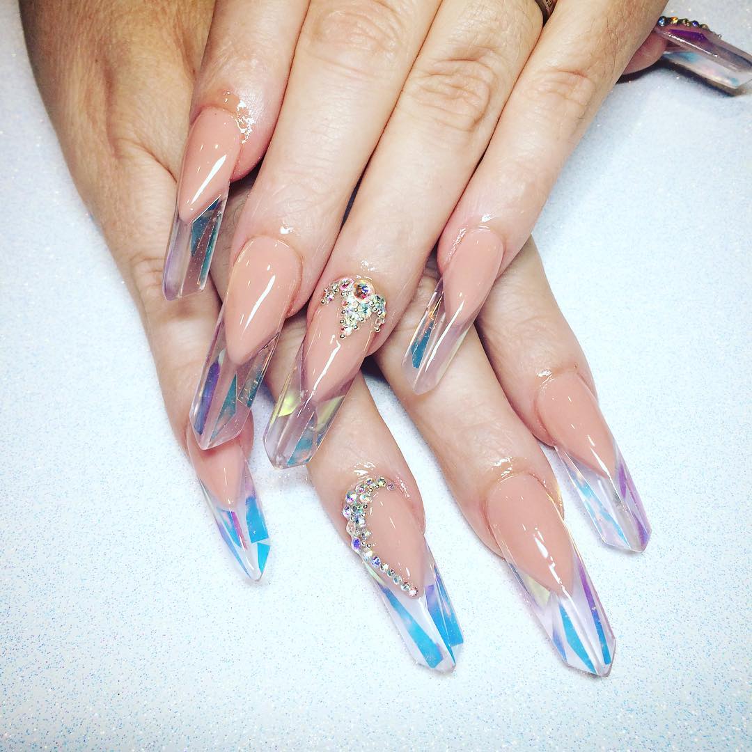 Как кристаллы — длинные ногти заострённой формы становятся новым модным трендом в интернете ногти в форме кристаллов, ногти как кристаллы, edge nails