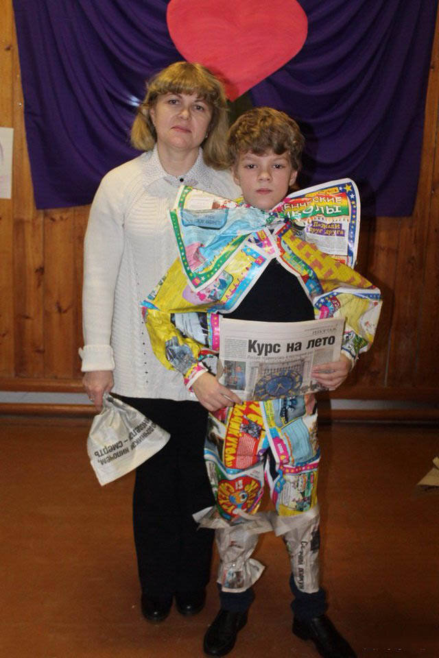 наша раша, это Россия детка, такое можно встретить только в нашей стране