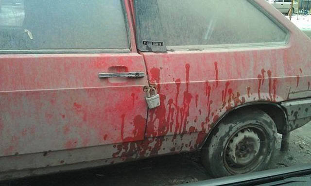 наша раша, это Россия детка, такое можно встретить только в нашей стране