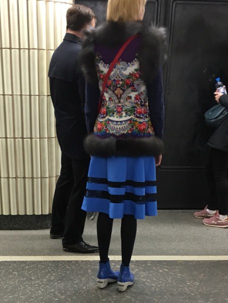 мода петербургского метро, мода метро, модники в транспорте, странные пассажиры метро 