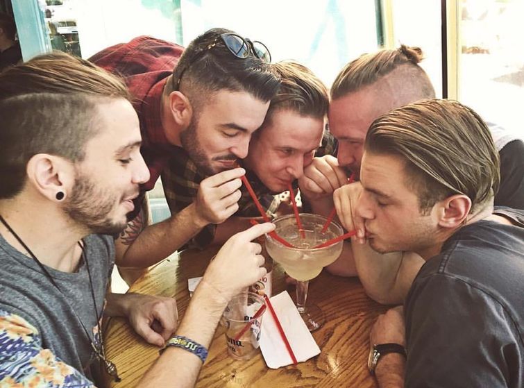 сли бы парни делали такие же фотографии как девушки, brosbeingbasic