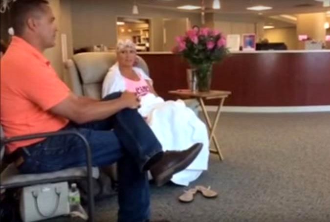 муж сделал для жены в последний день химиотерапии, поступок мужа для жены завершение химиотерапии