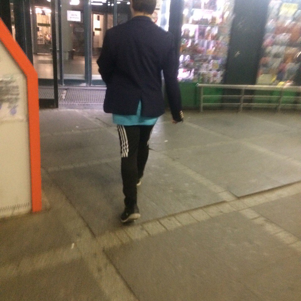 мода петербургского метро, мода метро, модники в транспорте, странные пассажиры метро 