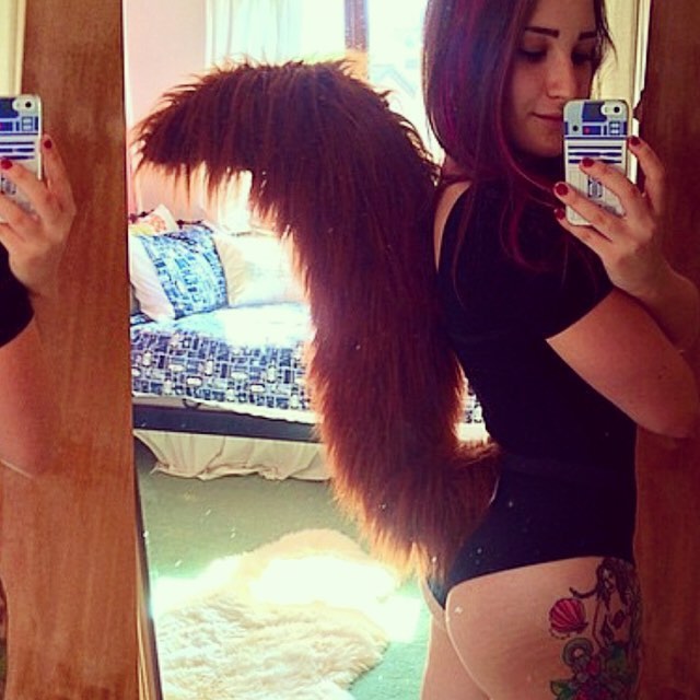 фейковые хвосты животных, хвосты животных тренд, TellTails