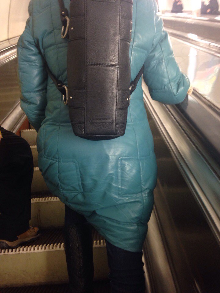 мода петербургского метро, мода метро, модники в транспорте, странные пассажиры метро 