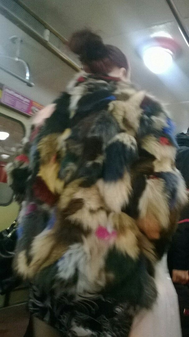 мода петербургского метро, мода метро, модники в транспорте, странные пассажиры метро 