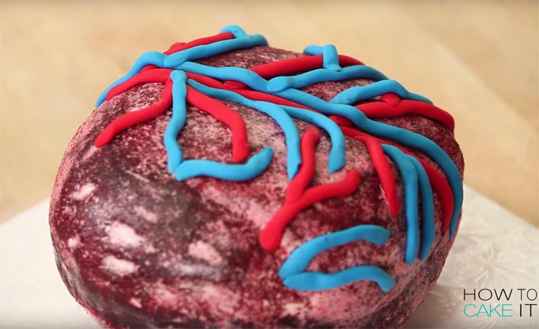 торт в виде сердца, торт в виде настоящего сердца, реалистичный торт в виде сердца