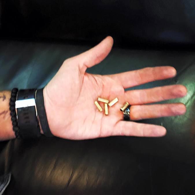 набил на руке более 120 имен из предсмертных записок, Робб Нэш, Robb Nash, тату на руке имена из предсмертных записок