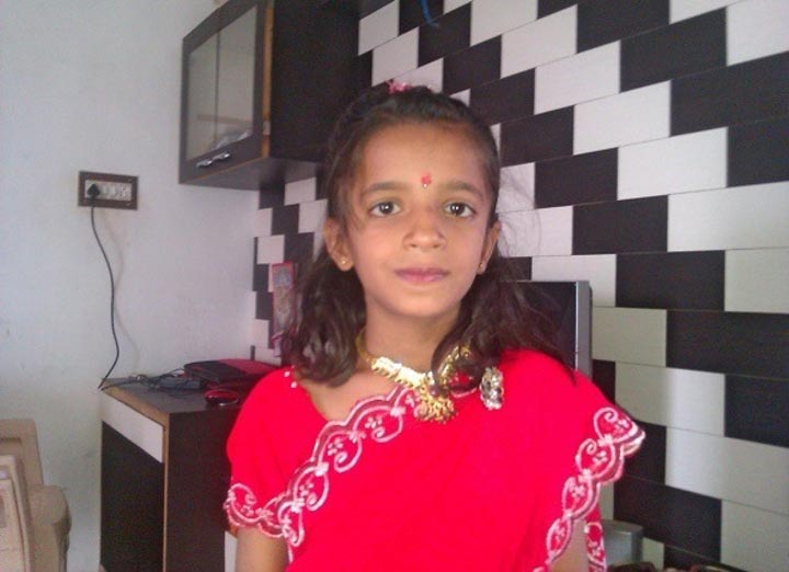 Муравьи из ушей девочки, 1000 муравьев их ушей девочки, муравьи в ушах, Шрея Дарджи, Shreya Darji