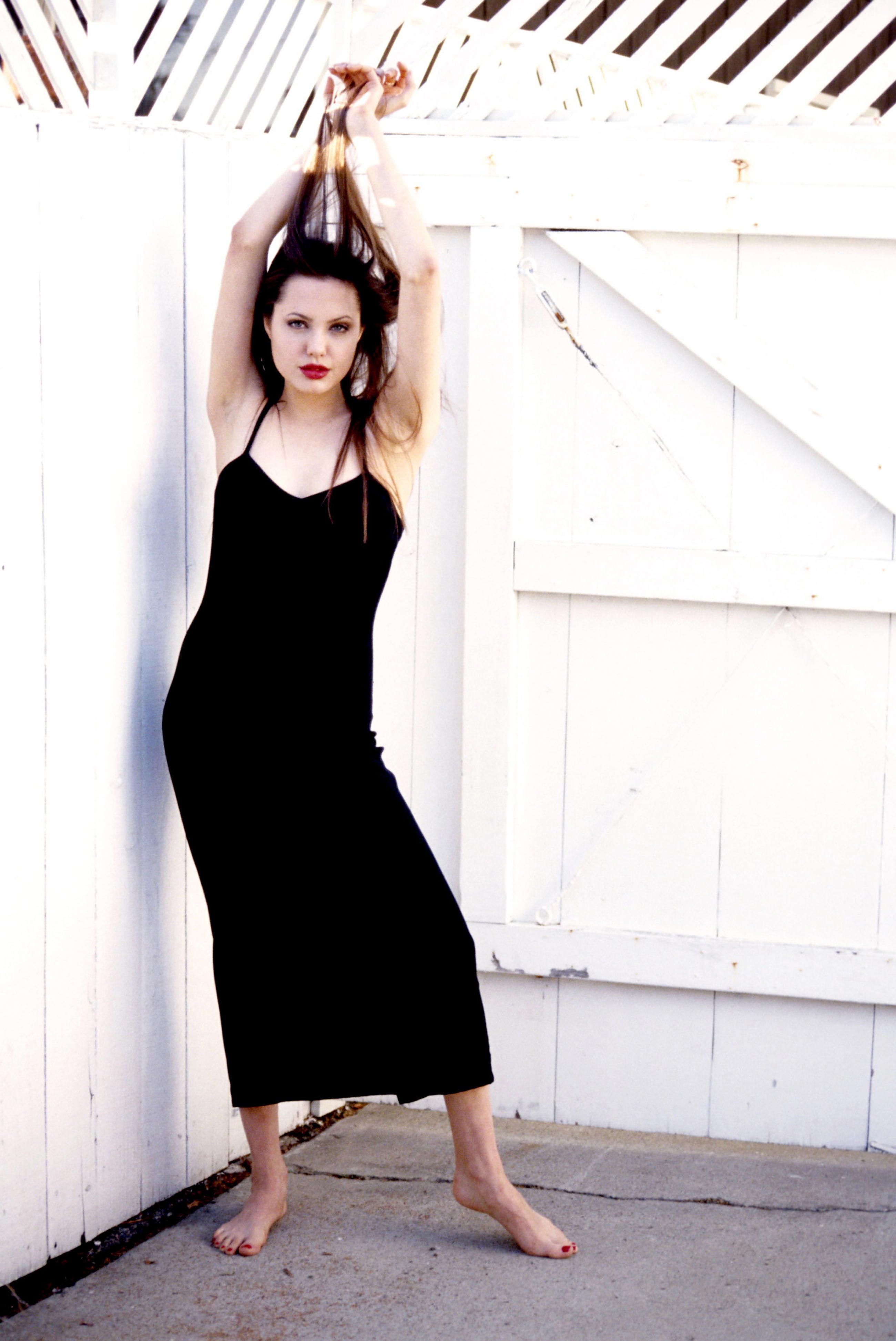 Как менялся стиль Анджелины Джоли с 1994 года и по наши дни Как менялся стиль Анджелины Джоли, Анджелина Джоли тогда и сейчас