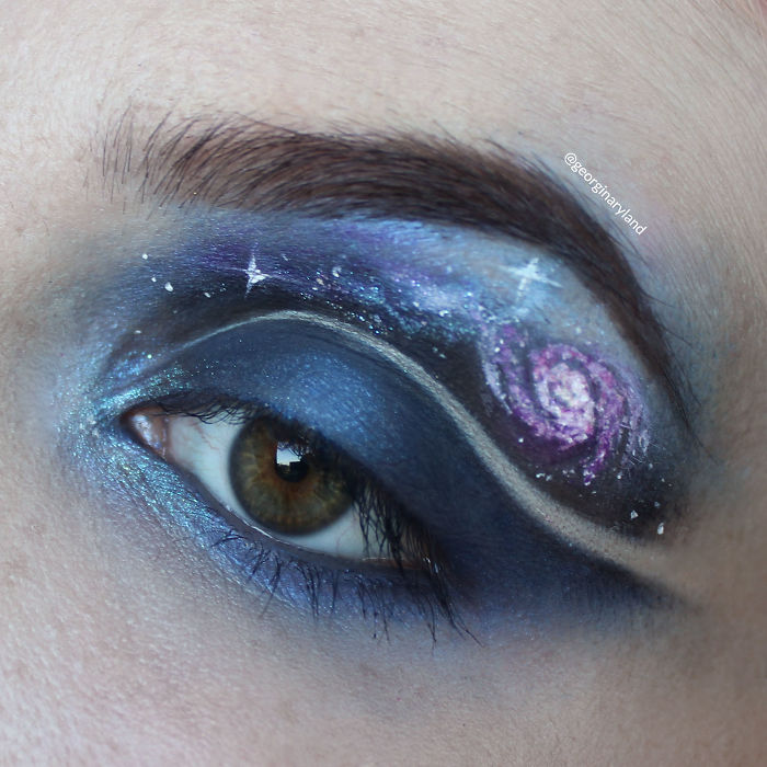 Визажист рисует мини-шедевры на своих веках, крохотные картины на глазах, Джорджина Риланд