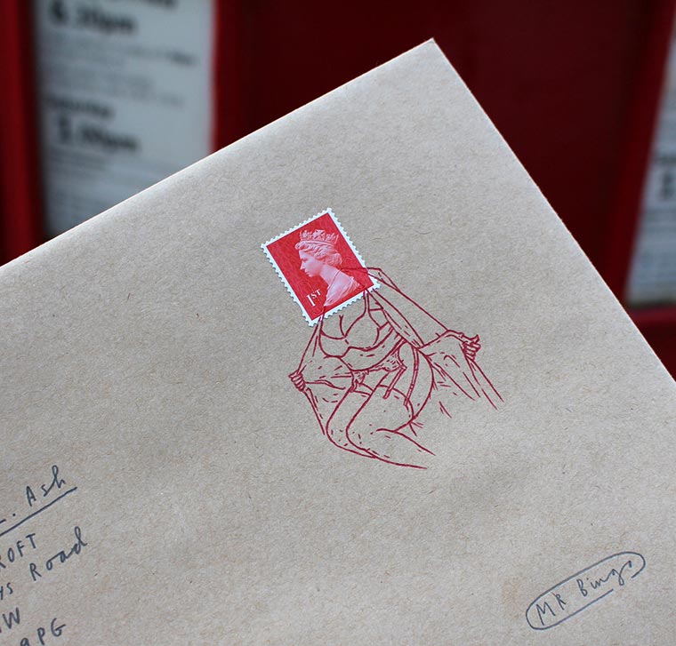 Мистер Бинго, Mr Bingo, Dirty Queen, Грязная королева, издевается над изображением королевы Англии