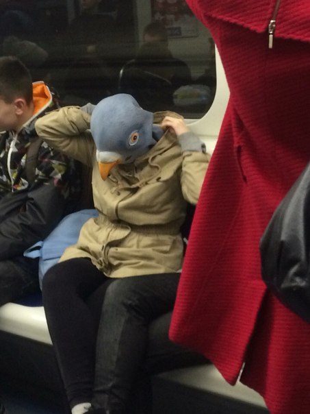 мода петербургского метро, мода метро, модники в транспорте, странные пассажиры метро 