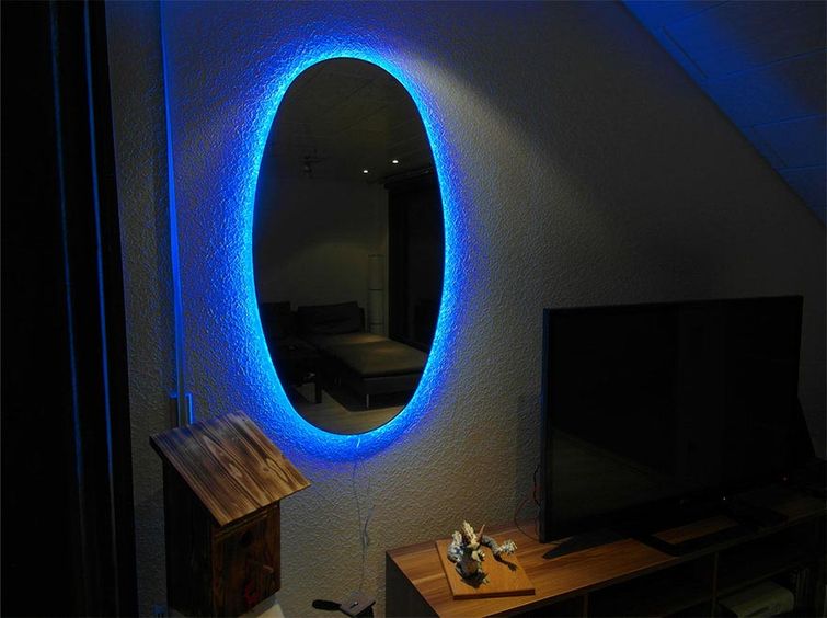 Зеркала в виде порталов, зеркала в стиле игры Portal, порталы из зеркал