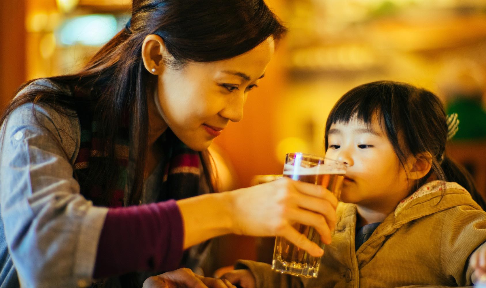 Странные манеры поведения, странные особенности разных стран