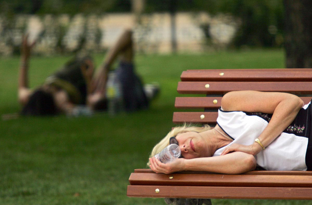 Странные манеры поведения, странные особенности разных стран