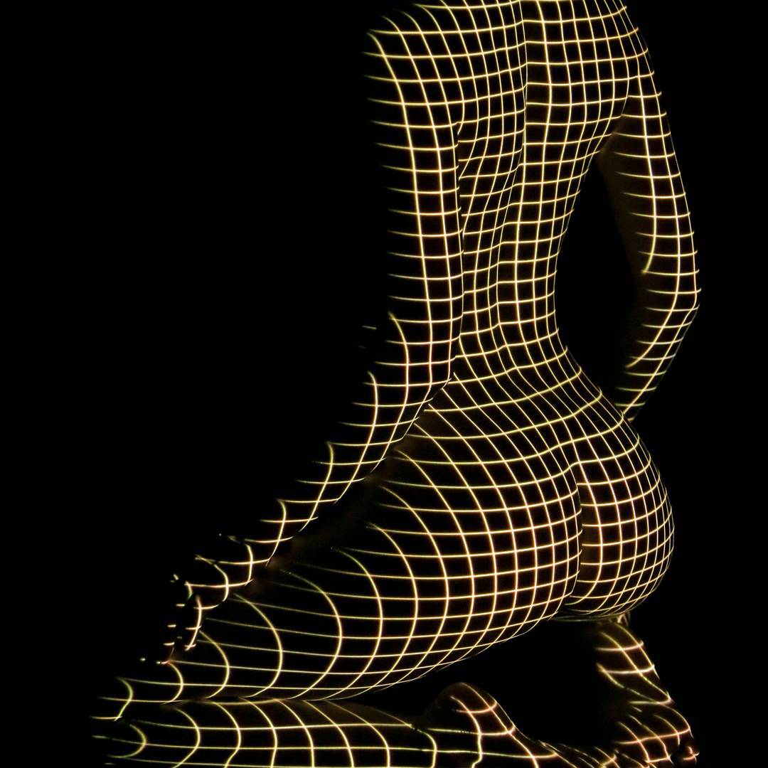 игра света и тени на обнажённых женских телах, ню, Дани Оливье, Dani Olivier